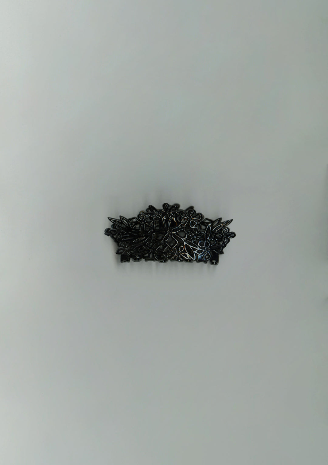 Jet Lace Claw Clip