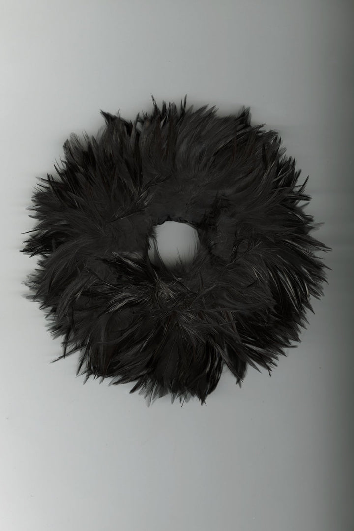 IOLANA FEATHER SCRUNCHIE