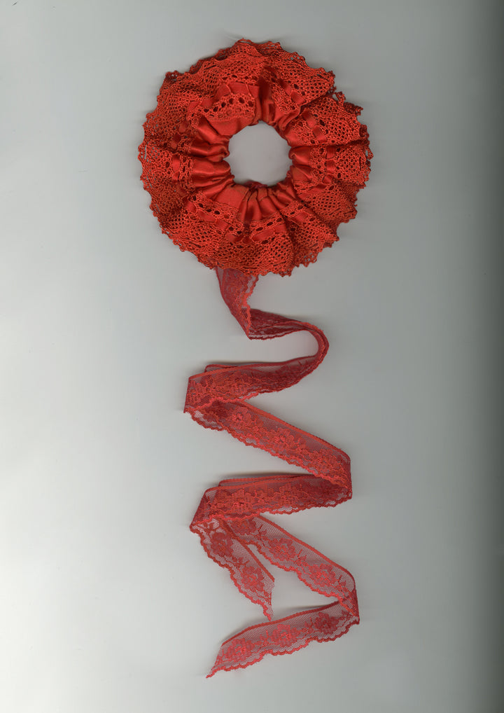 CAMELLIA SCRUNCHIE