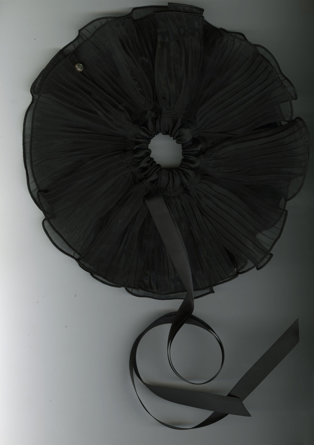 Black Orchid Pleated Organza Scrunchie – Merrma, handmade in Paris