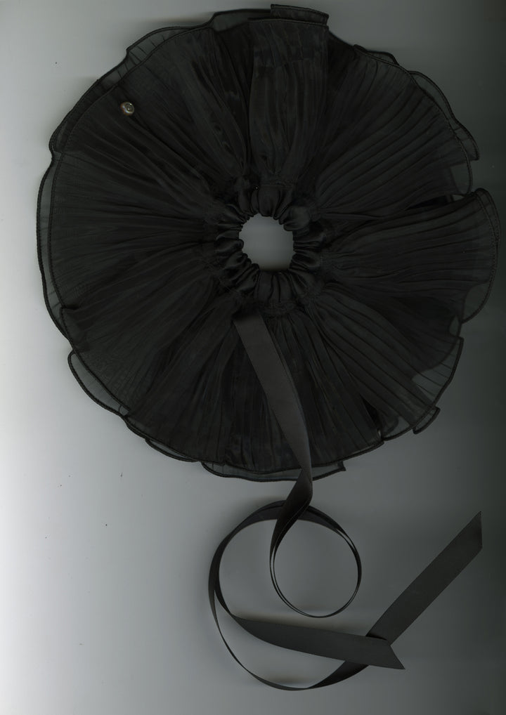 Black Orchid Pleated Organza Scrunchie – Merrma, handmade in Paris